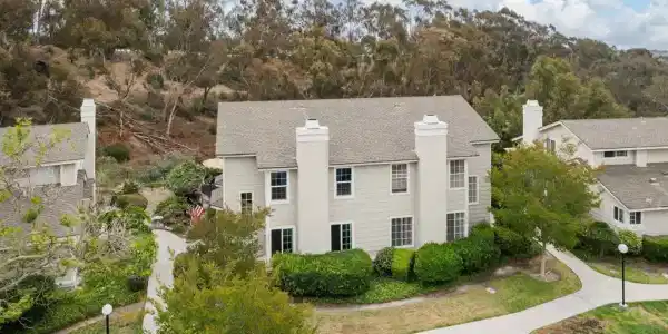 2836 Hillsboro Court