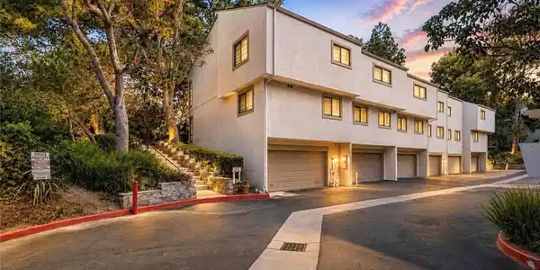 3623 W Hidden Lane
