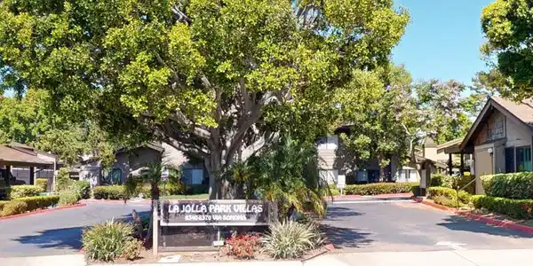 8340 Via Sonoma