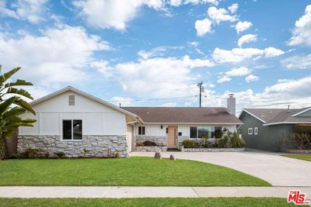14592 Belmar Circle