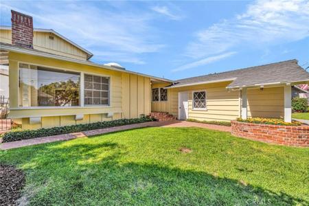 1971 W Santa Cruz Street