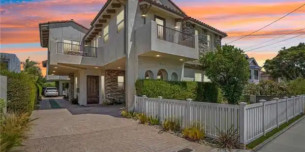 2315 Clark Lane