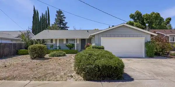 929 San Carlos Dr