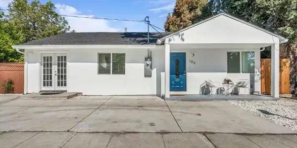 186 Fair Oaks Street