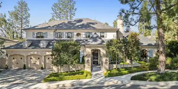7 Oakmont