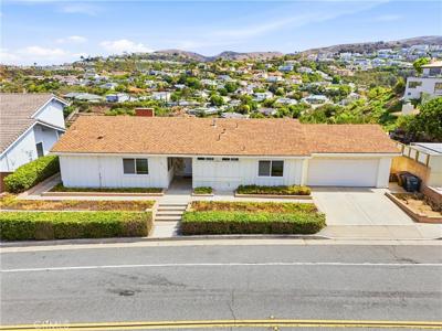 4110 Calle Bienvenido