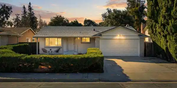 1941 Grosvenor Drive