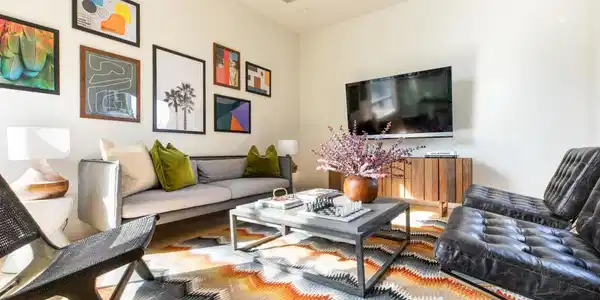 343 W Date St