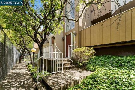 2121 Vale Rd