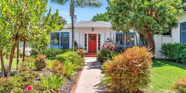 1111 G Avenue