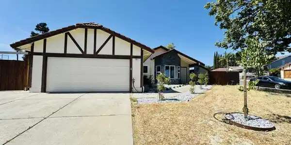 2640 Point Andrus Ct