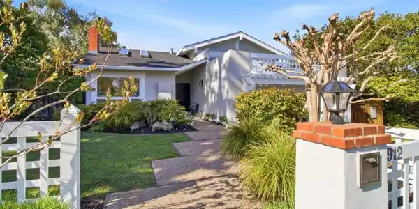 1912 Los Altos Drive