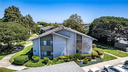 8566 19-G Van Ness Court