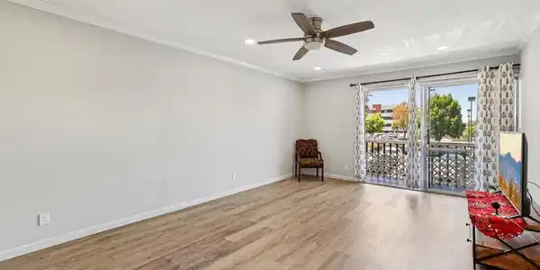 490 Fourth Ave