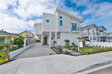 2224 Dufour Avenue
