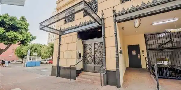 950 6th Ave