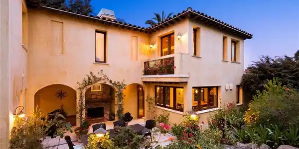 664 Calle Miramar