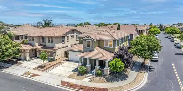 2457 Mojave Dr
