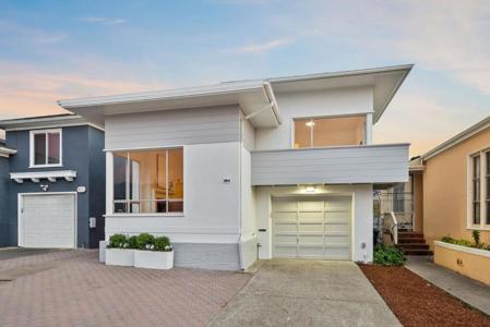 169 Lake Vista Avenue