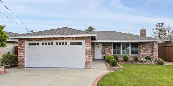 40 Robin Way