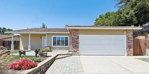 148 Primrose Ln