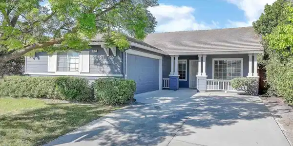3879 Harvest Cir