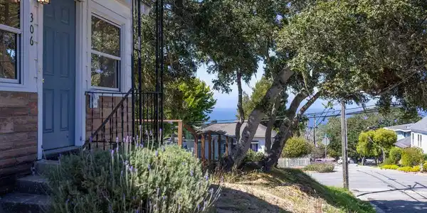 306 9th Street