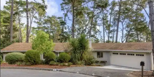 7 Wyndemere Vale