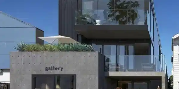 811 Ocean Front Walk