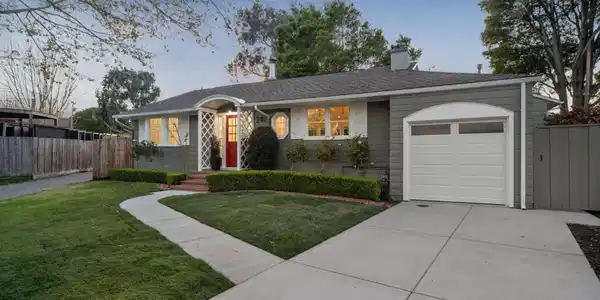 240 Briar Lane