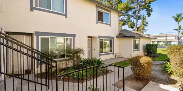 3414 Los Mochis Way