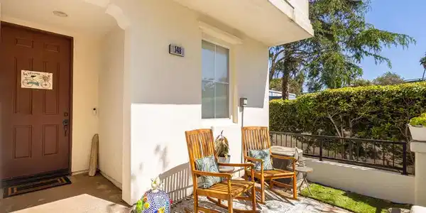 148 Beach Side Court