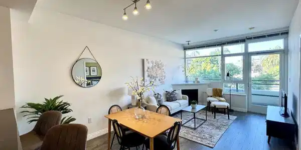 475 Redwood