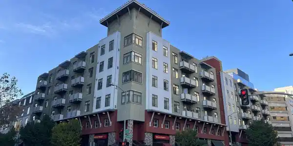 989 Franklin Street
