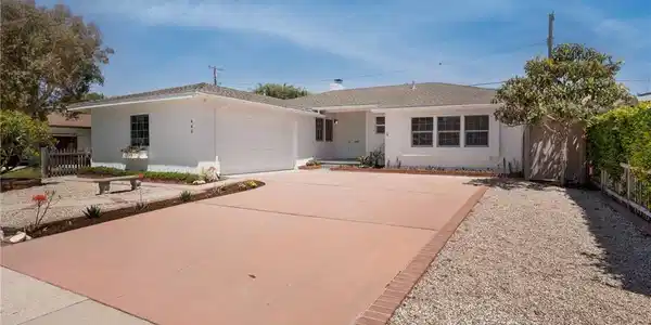 445 Via Colusa