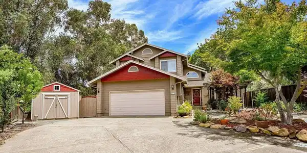 412 Midway Place