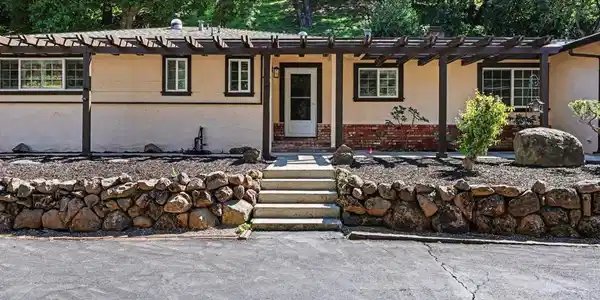1451 Franklin Canyon Rd