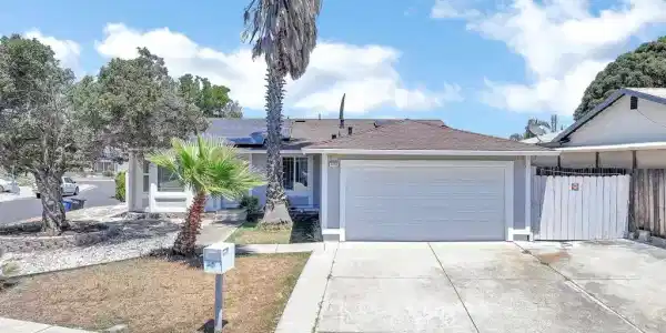 2123 Carquinez Pl