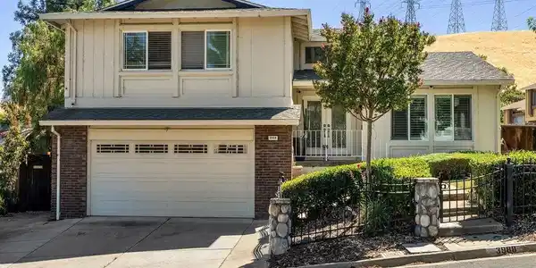 3988 Alta Vista Cir