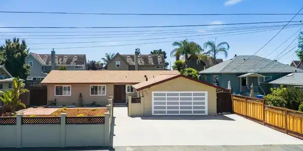 3370 Coffee Lane