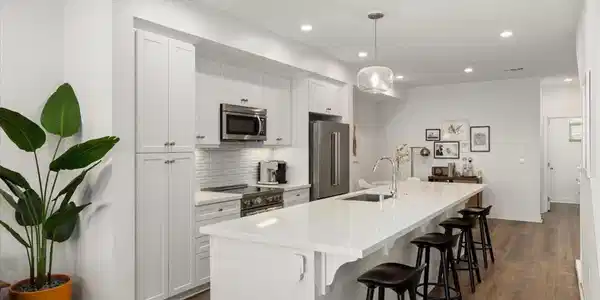 1107 Hibiscus Way