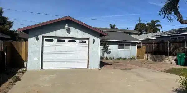 2285 La Verne Street
