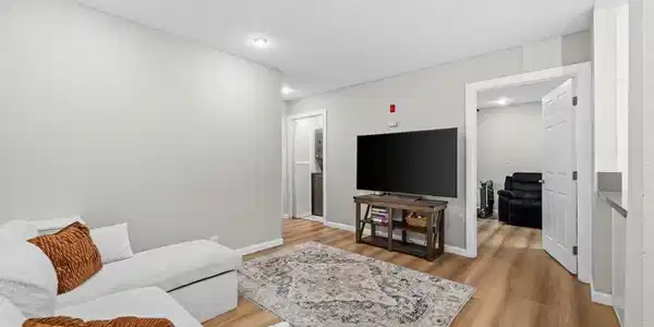 3140 Midway Drive