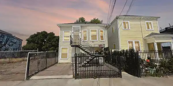 537 Chester St