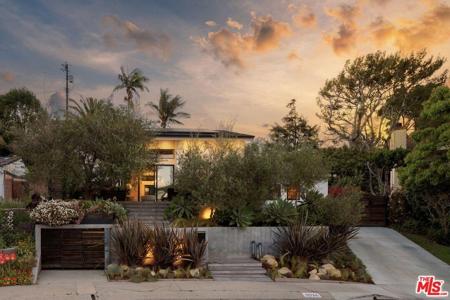 3526 Stoner Avenue