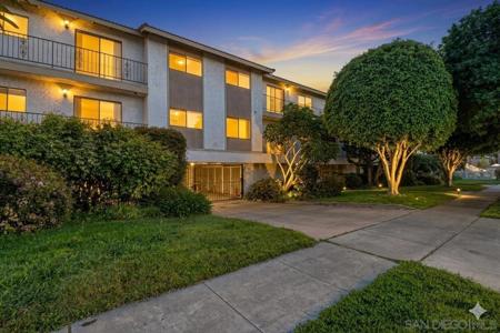 835 E Ave