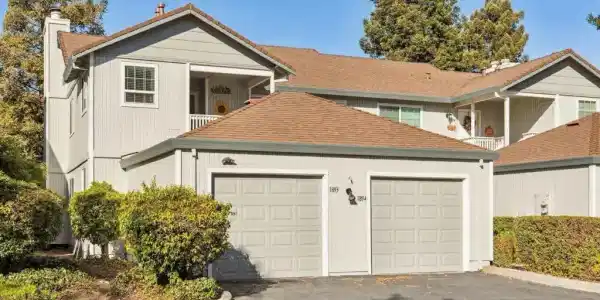 1893 Shirley Dr