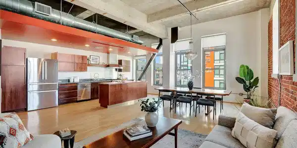 207 E Broadway