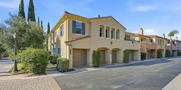 2670 Bellezza Dr