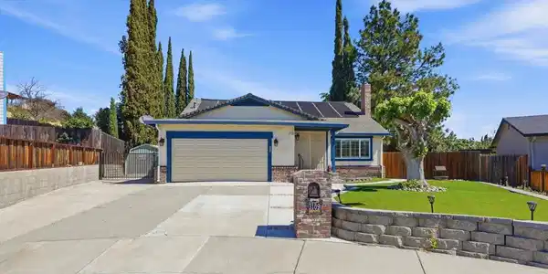 3109 Brook Ct